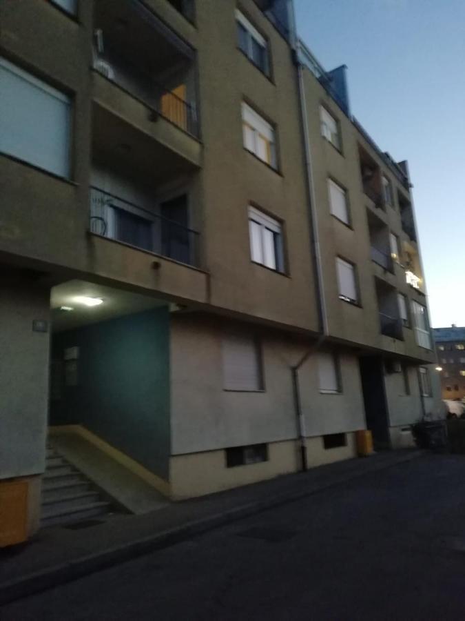 Apartment Sarmantni Malecka 2